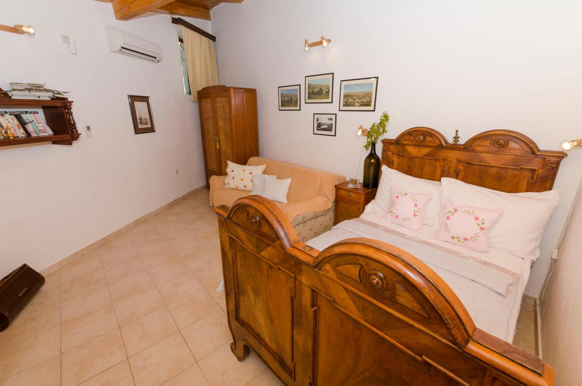 Appartement Draga - Traditional & In Center Vrboska