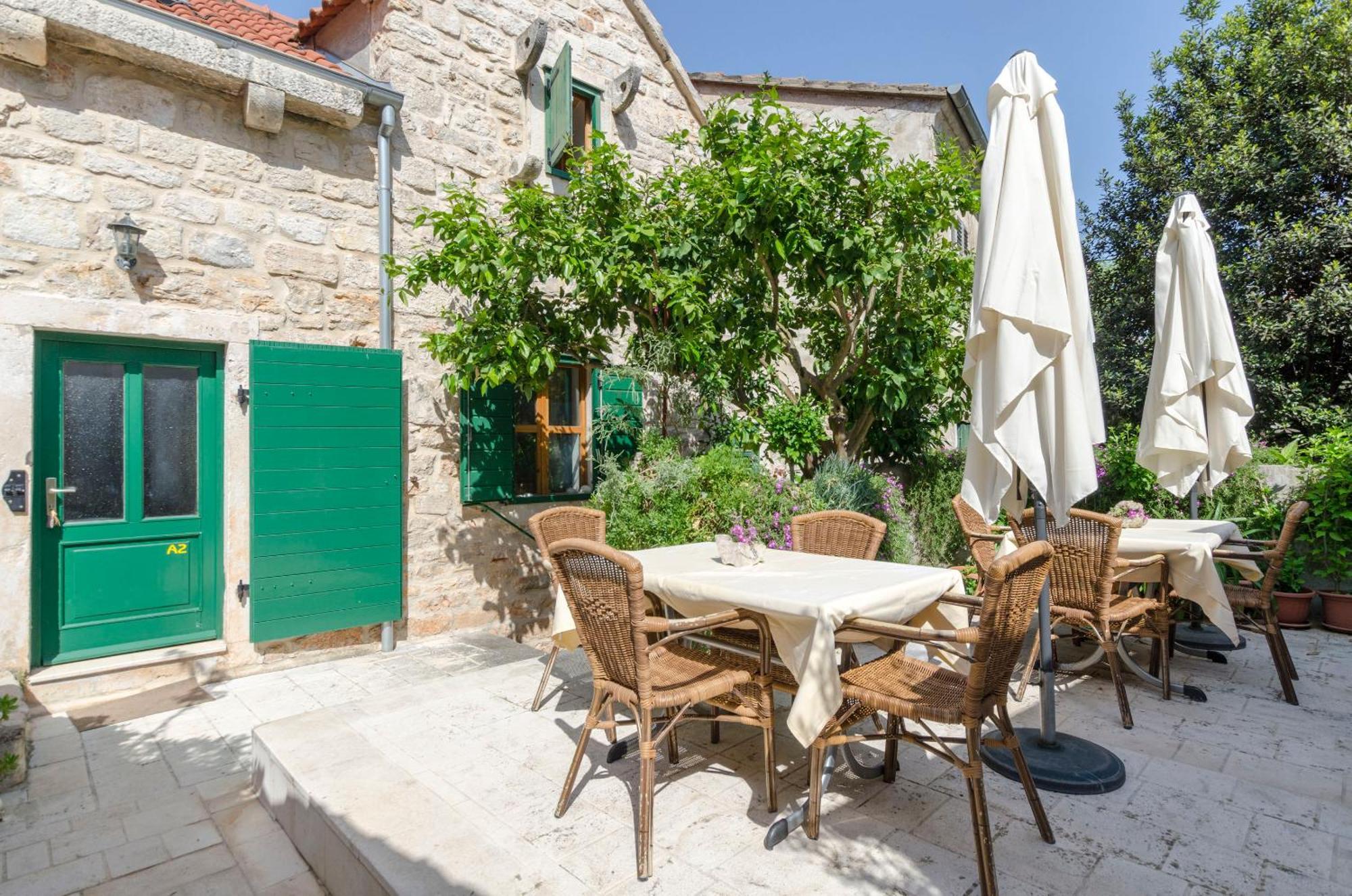 Draga - Traditional & In Center Appartement