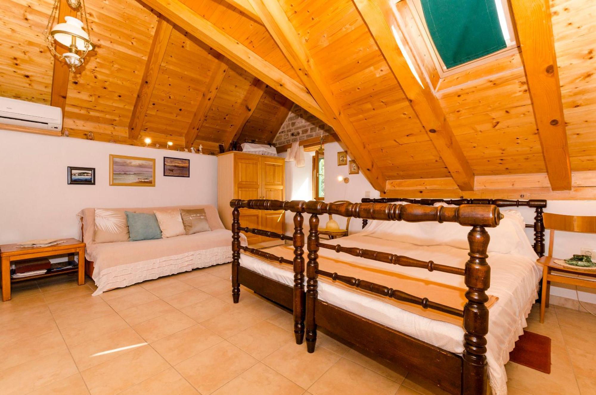 Draga - Traditional & In Center Appartement